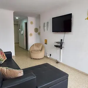 https://hospedaje-grupos-flias-barrio-los-colores.colombiamedellinhotels.com
